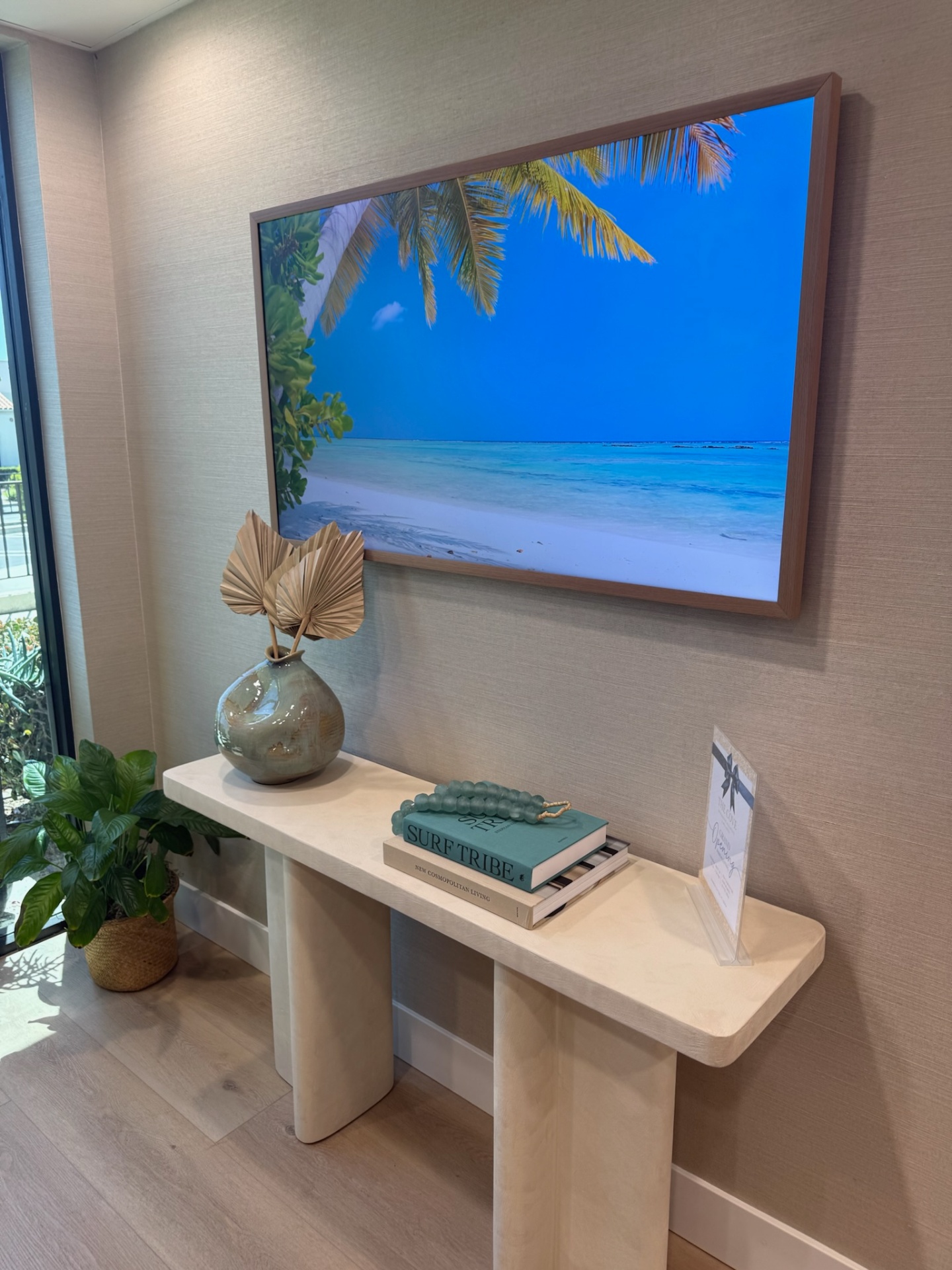 Lobby artwork and console